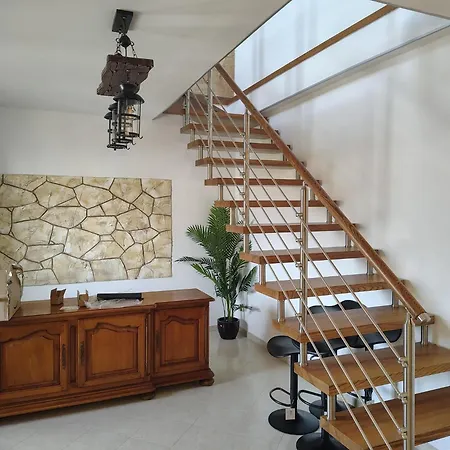 Guest house Menhir