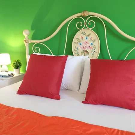 Menhir Guest house *